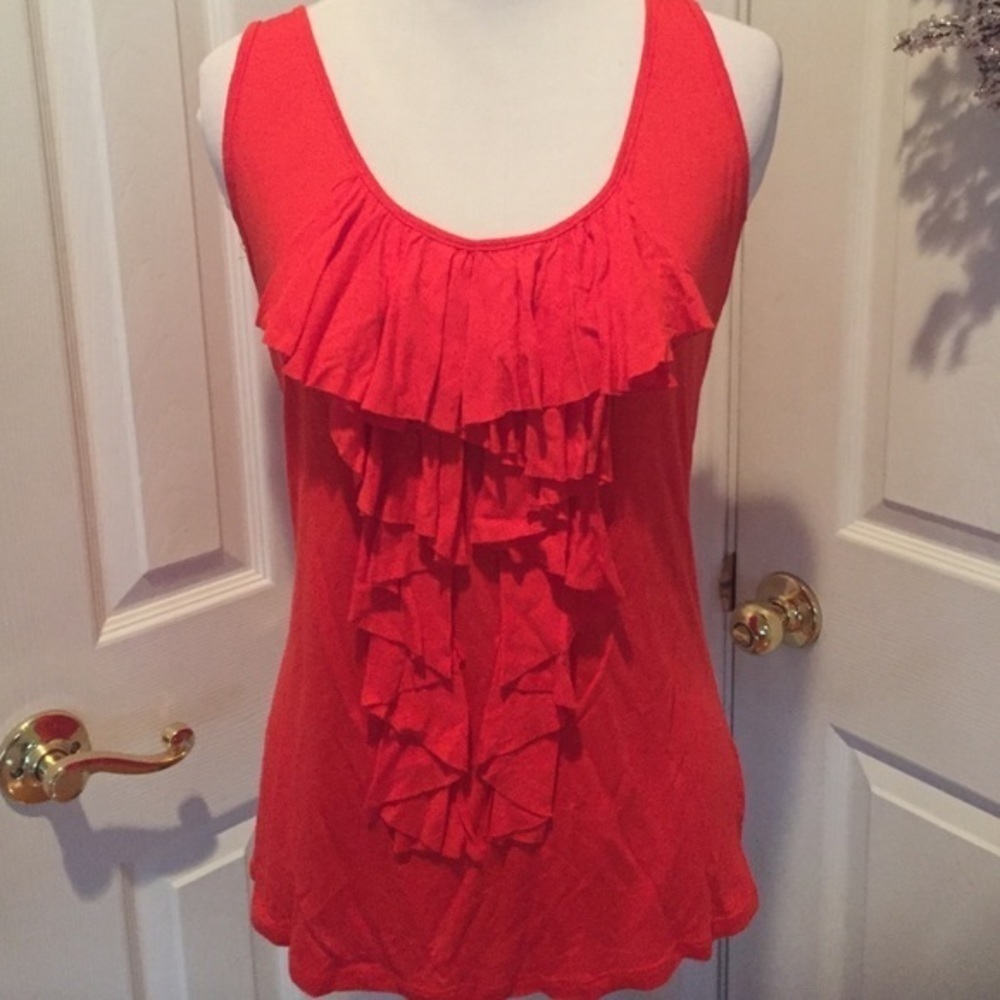 Ruffle front tank
